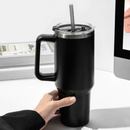 Copo caneca (1200 ml) Inox com alça e canudo